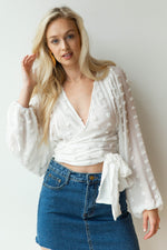 mode, pop of texture blouse