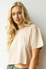 mode, take my hand crop tee