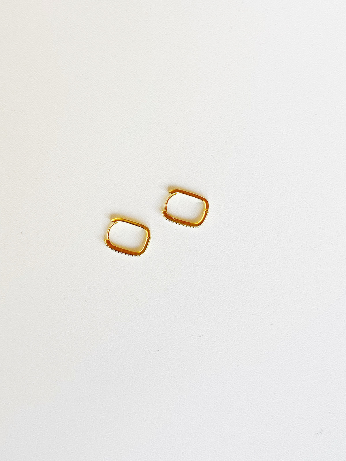 mode, claudia earrings