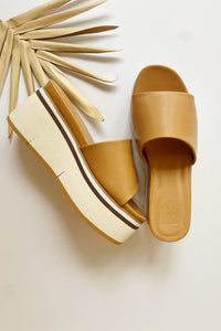 mode, jade flatform sandals