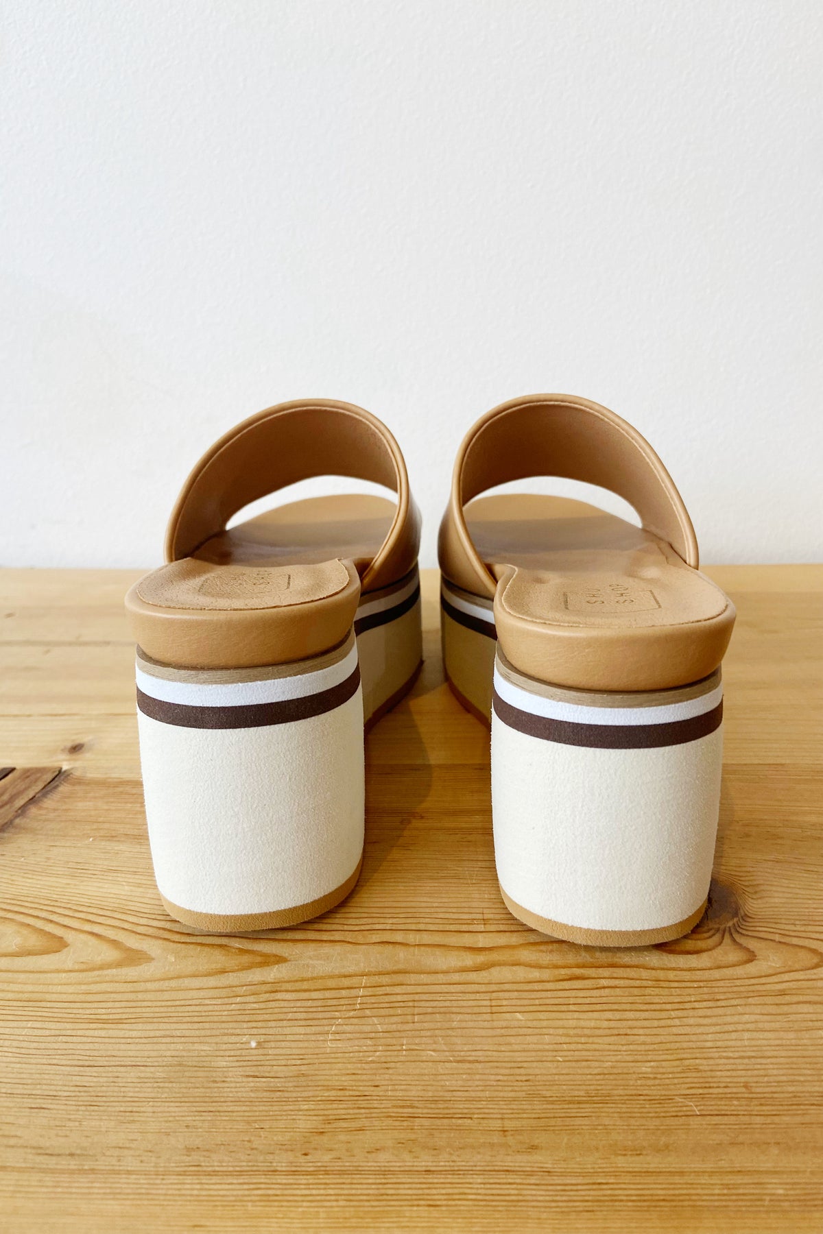 mode, jade flatform sandals