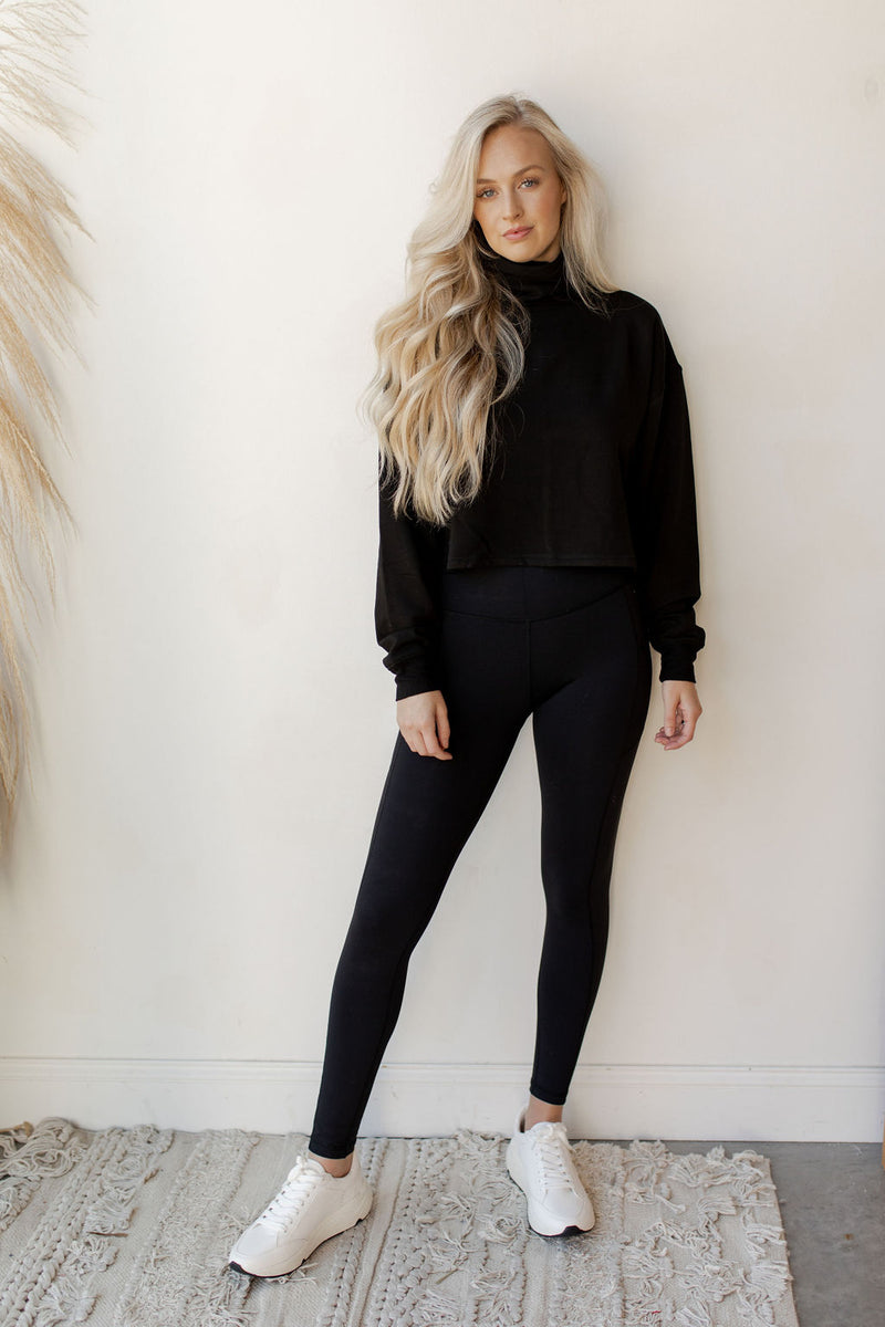 mode, turtle neck crop pullover