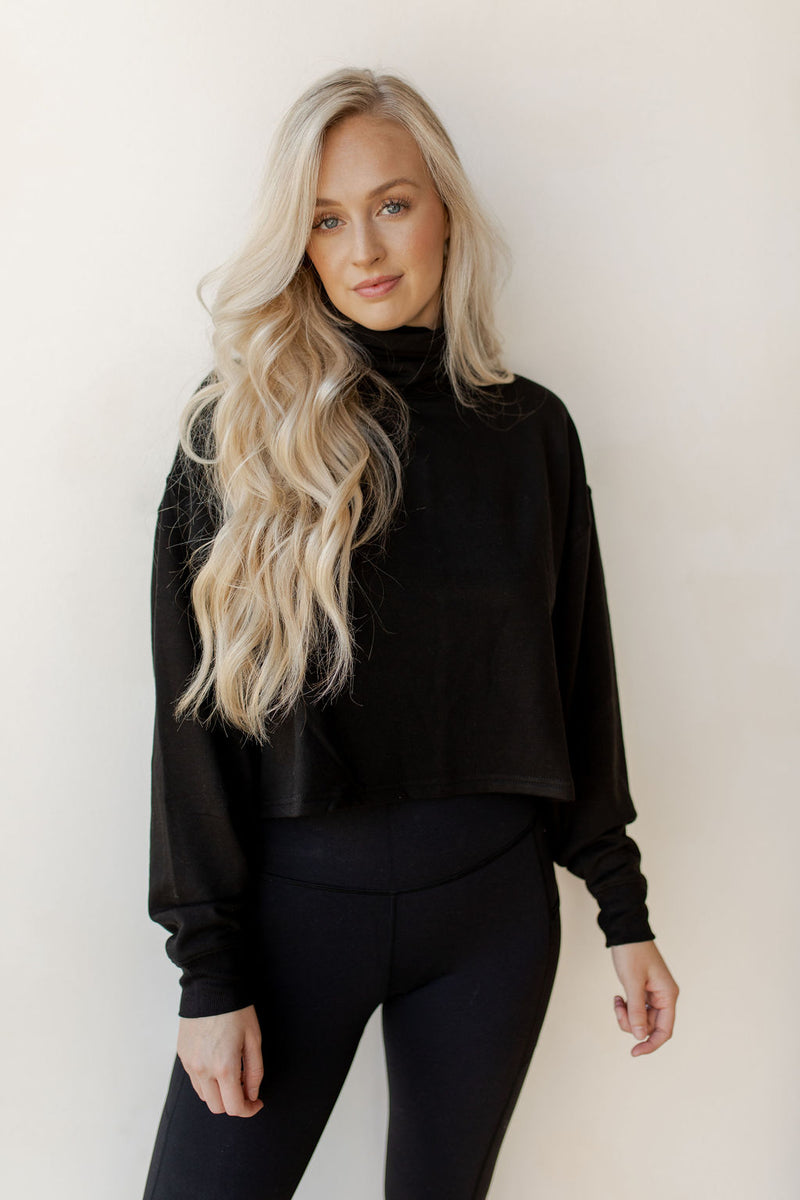mode, turtle neck crop pullover