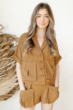 mode, oversized pockets camp shirt