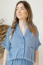 mode, oversized pockets camp shirt