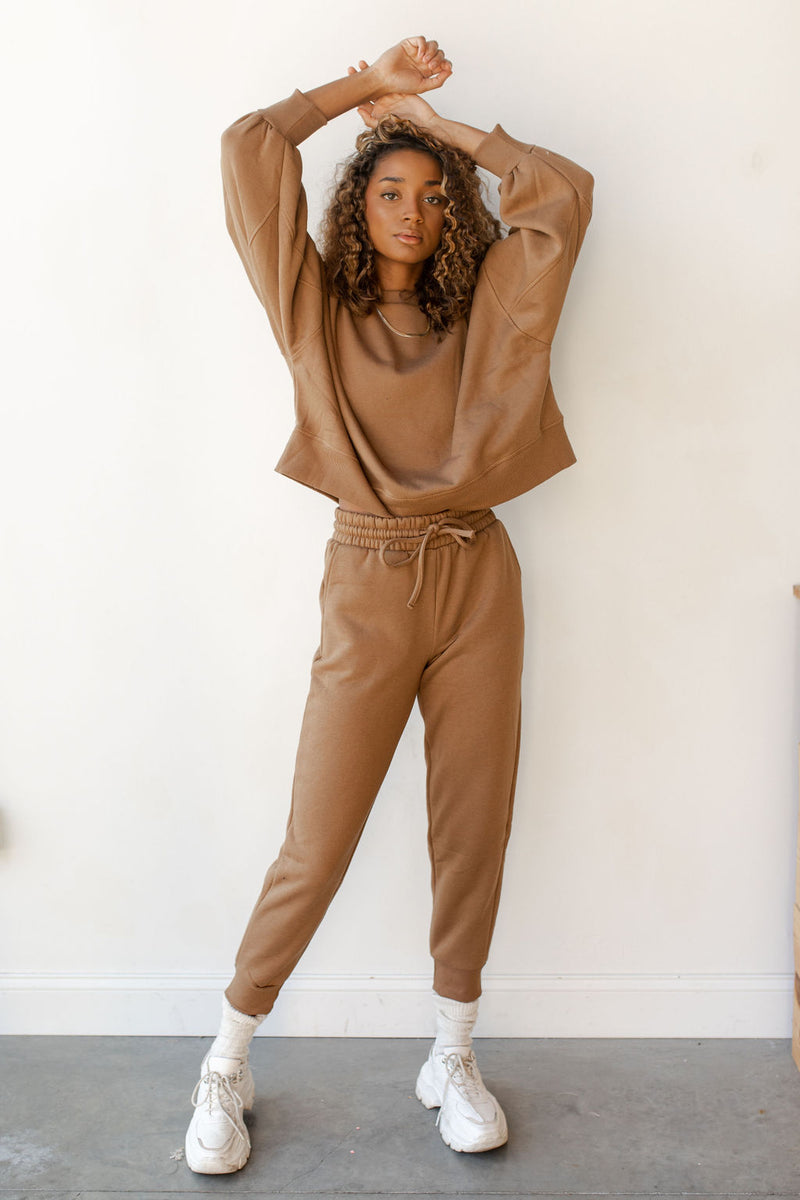 mode, working from home sweat set
