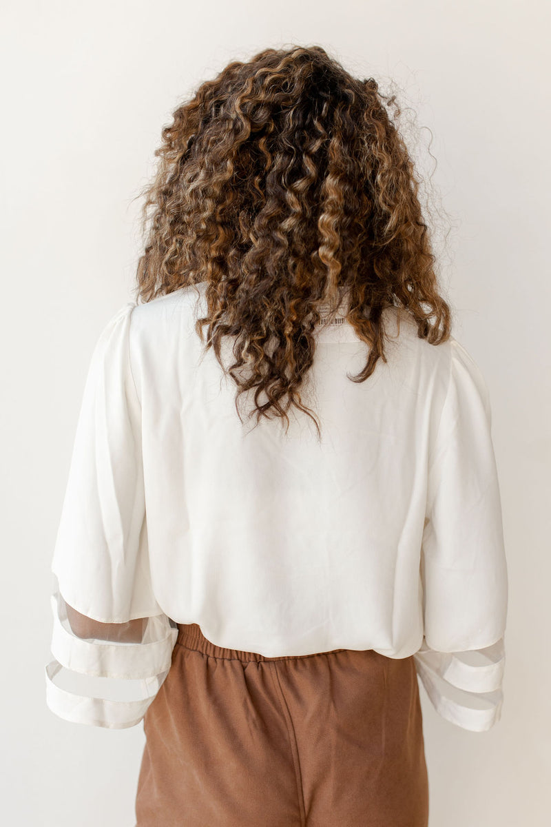 mode, visionary flow sleeve blouse