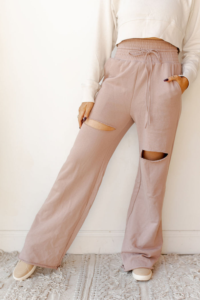 mode, high waist distressed sweat pants