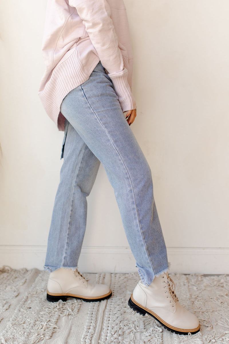 mode, back cut frayed hem denim