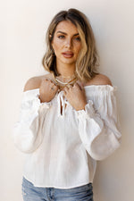 mode, wide neck peasant top