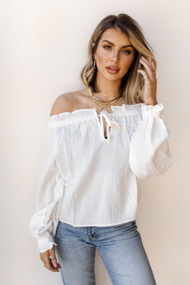 mode, wide neck peasant top