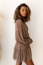 mode, frills tiered dress
