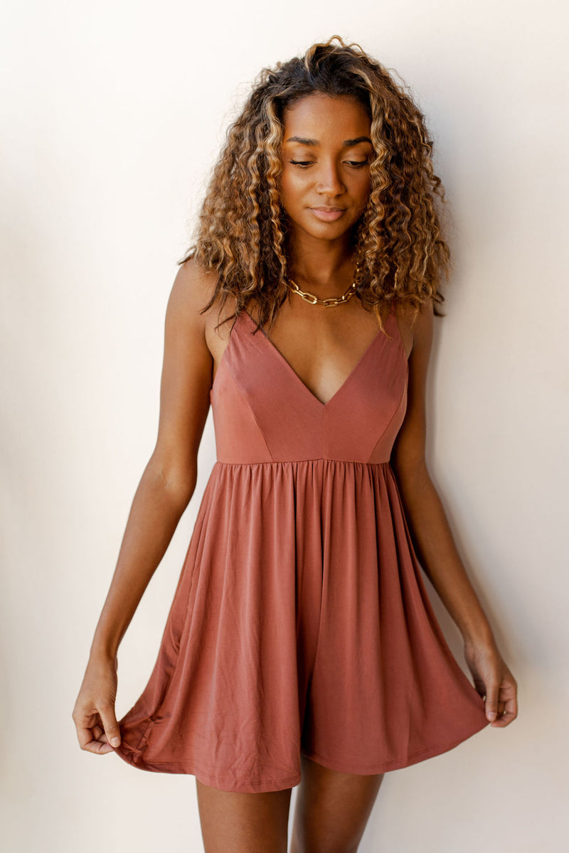 mode, layers tiered dress