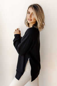 mode, zipped up sweatshirt