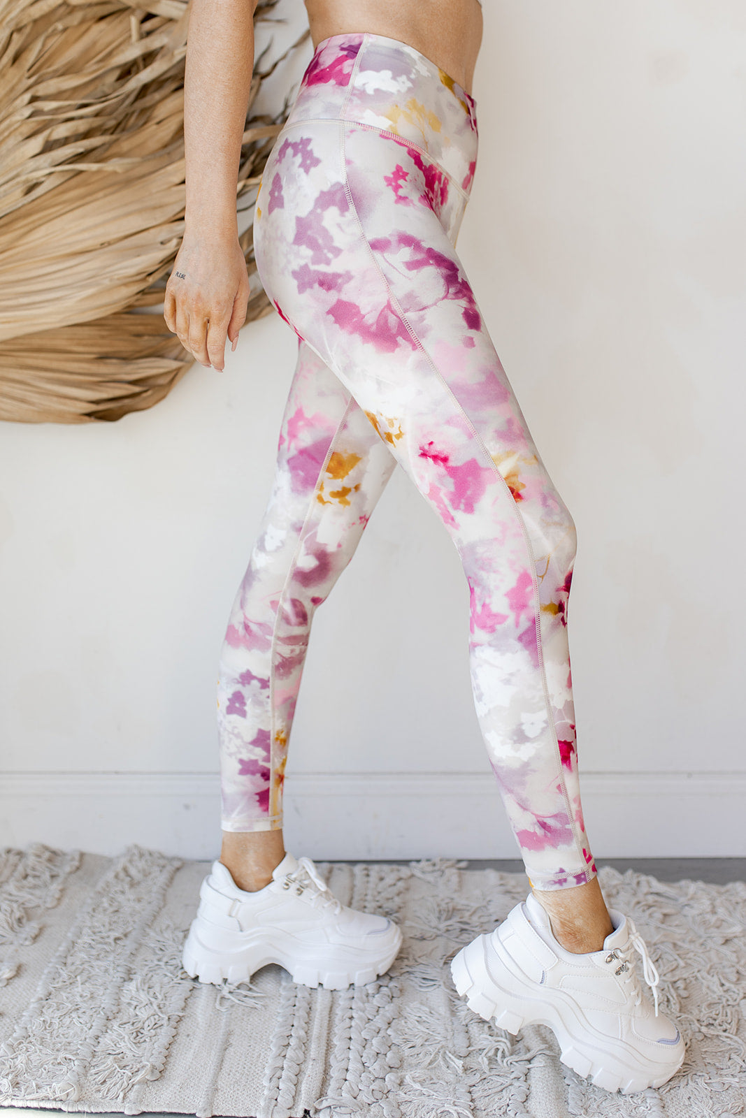mode, watercolor floral highways leggings