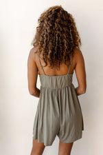 mode, layers tiered dress