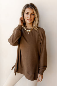 mode, zipped up sweatshirt