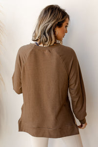 mode, zipped up sweatshirt