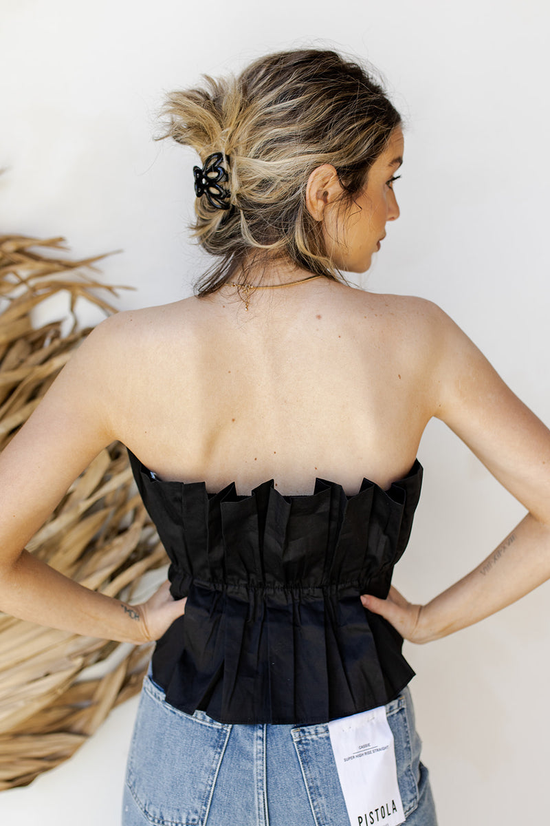 mode, open shoulder top
