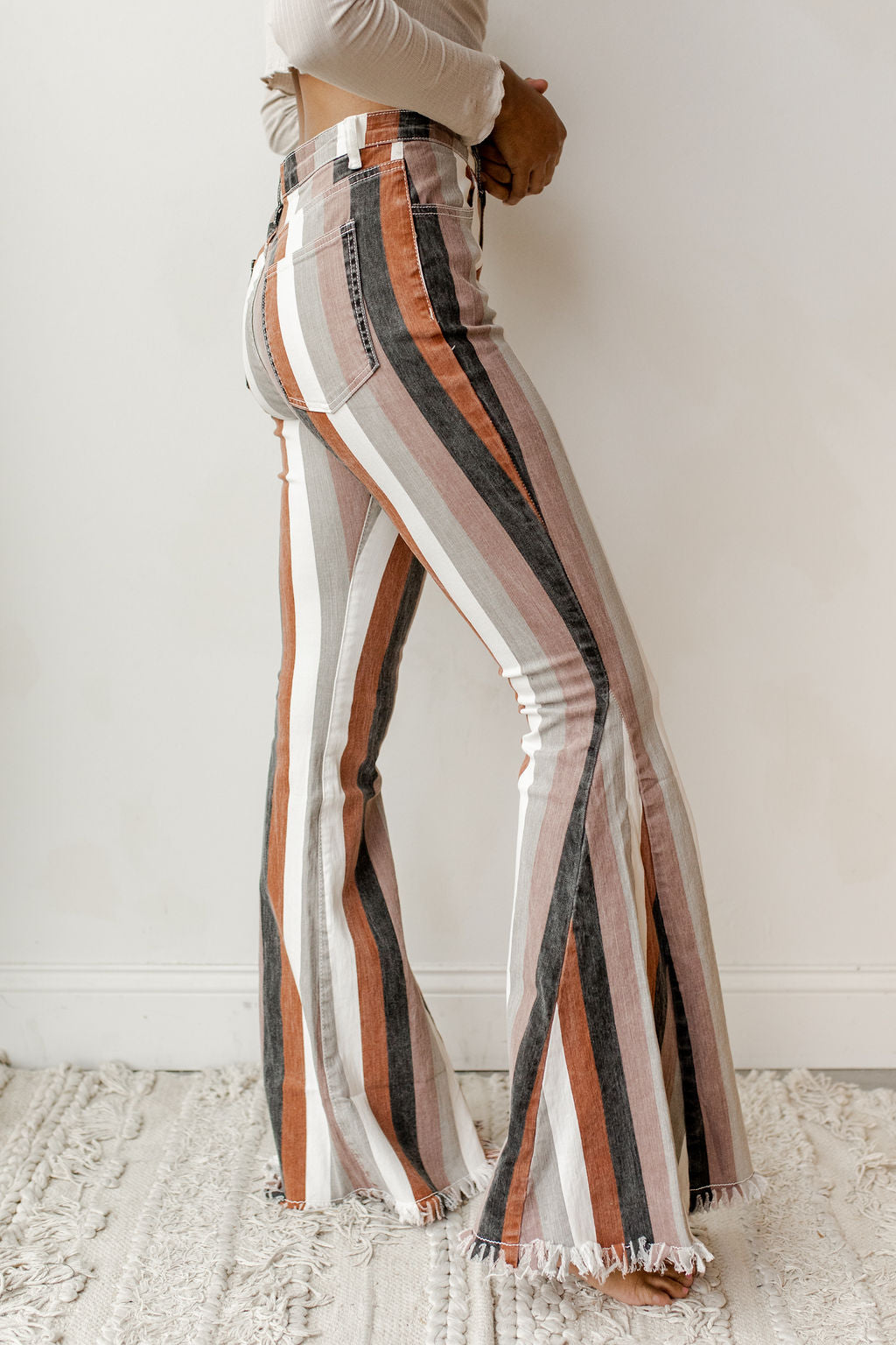 mode, peace denim flares