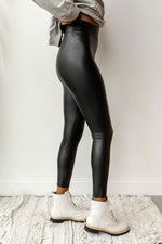 mode, high rise faux leather leggings