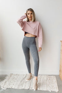 mode, striped and perforated highwaist leggings