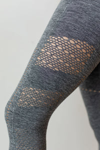 mode, striped and perforated highwaist leggings