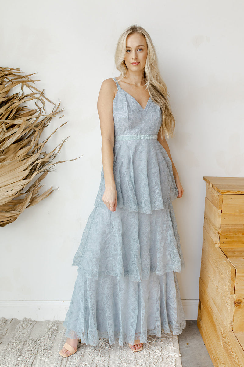 mode, maxi ruffled dress