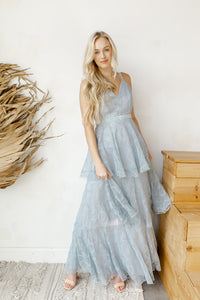 mode, maxi ruffled dress