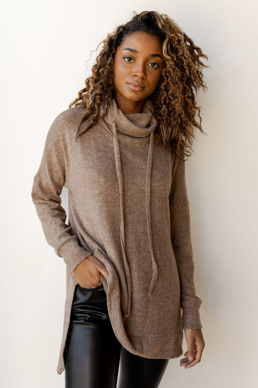 mode, fuzzy fleece sweater