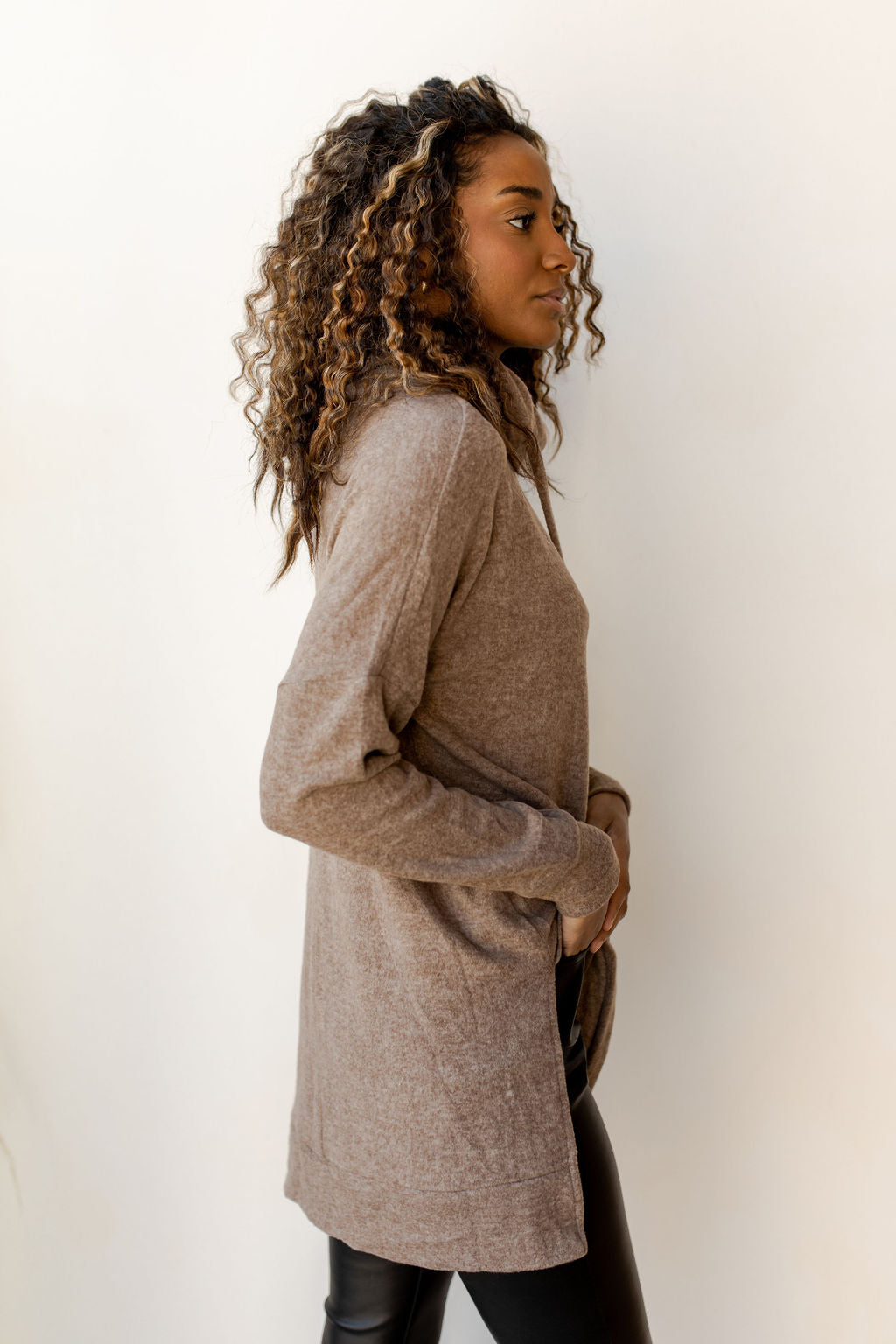 mode, fuzzy fleece sweater