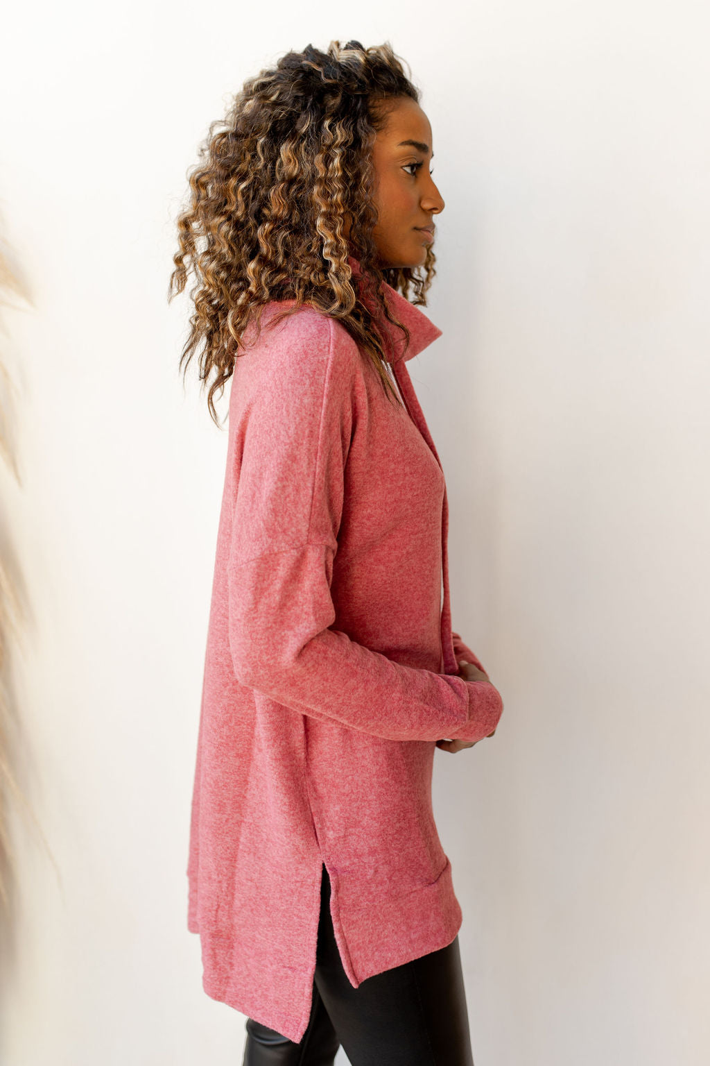 mode, fuzzy fleece sweater