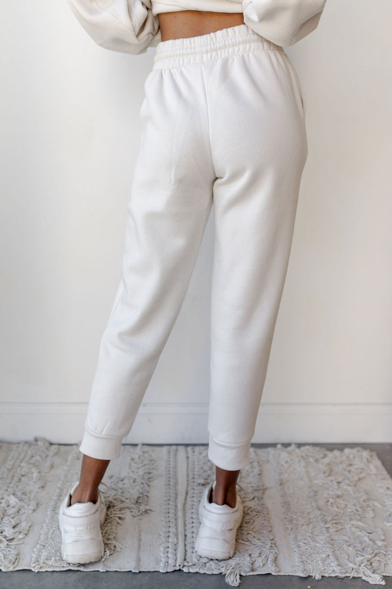 mode, working from home sweat set