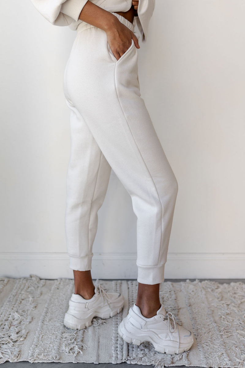 mode, working from home sweat set