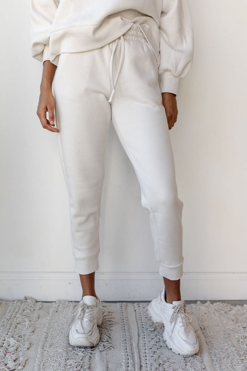 mode, working from home sweat set