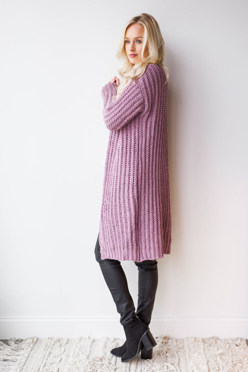 mode, plush cardi