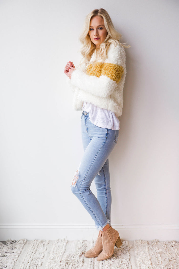mode, shaggy contrast stripe jacket