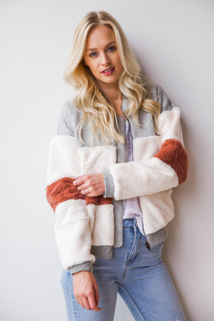 mode, french terry bomber w/ fur