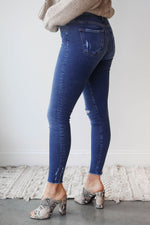 mode, high rise distressed skinny
