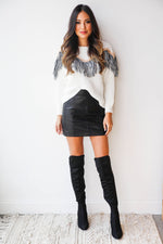 mode, in the fringe sweater