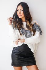 mode, in the fringe sweater