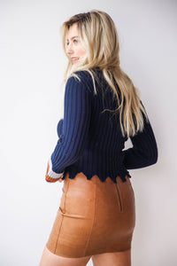 mode, jagged edges sweater