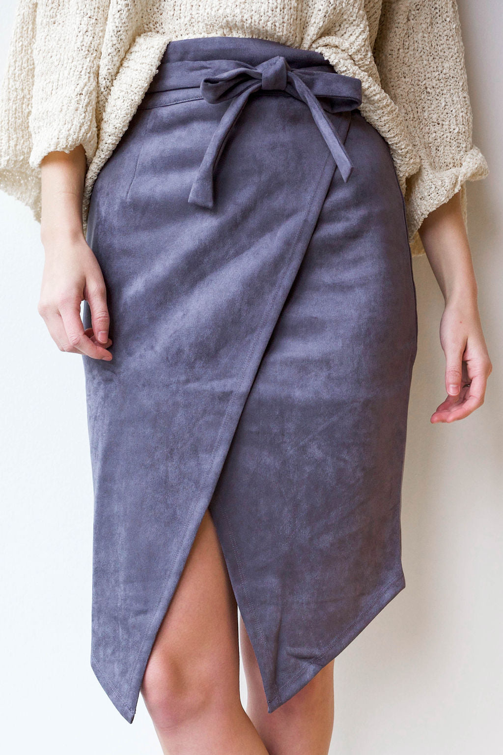 mode, suede midi skirt