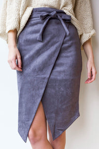 mode, suede midi skirt