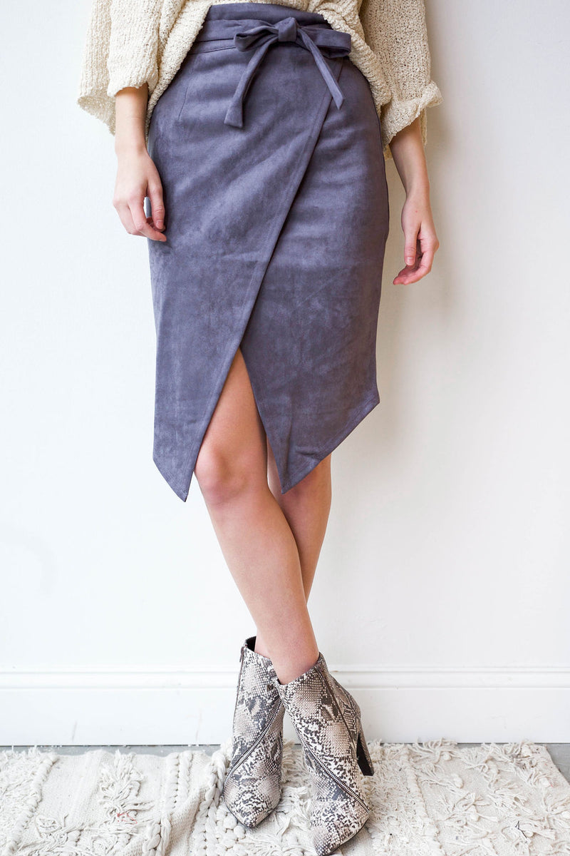 mode, suede midi skirt