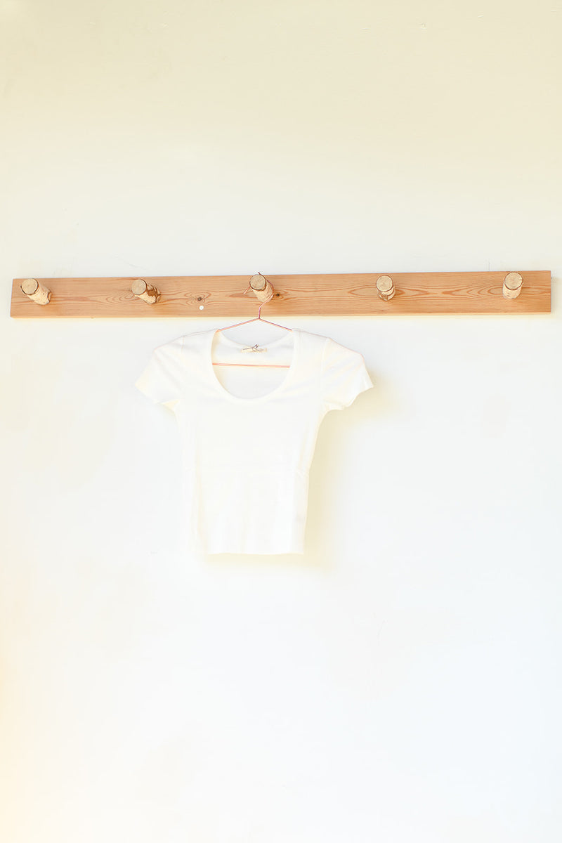 scoop neck cap sleeve top
