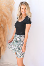 scoop neck cap sleeve top