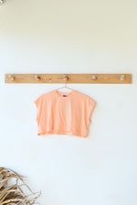 mode, cap sleeve cropped tee