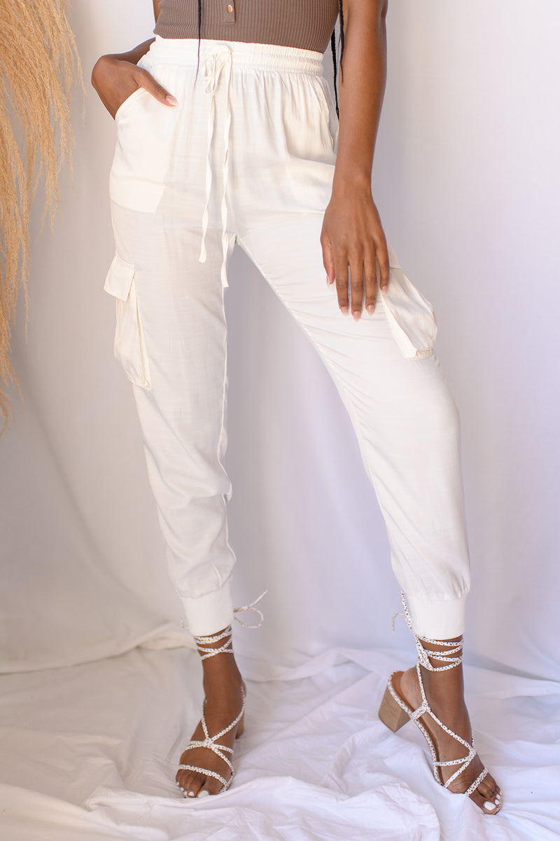 mode, satin cargo joggers