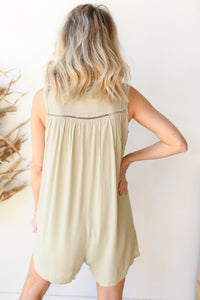 mode, sleeveless button up romper